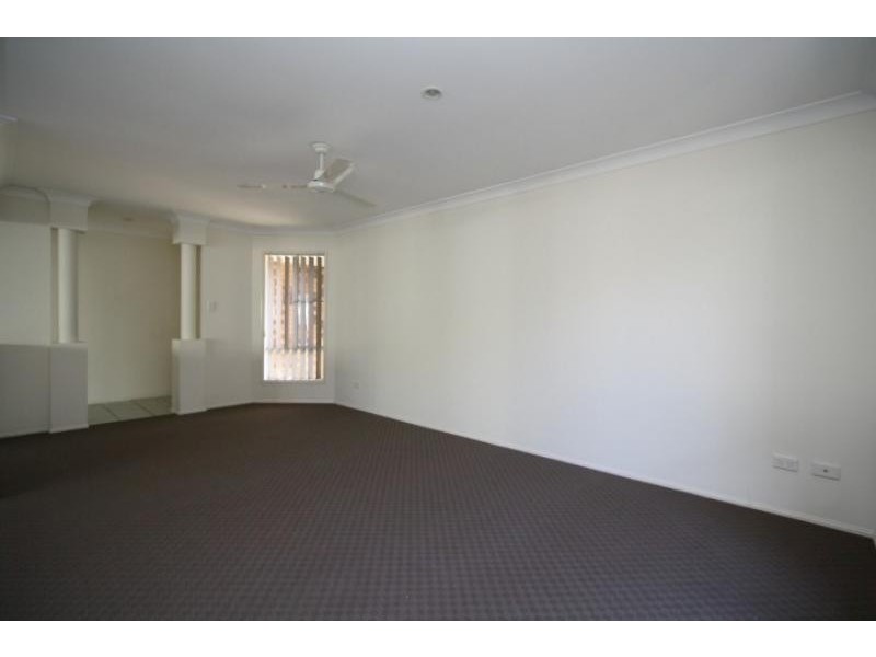 7 GREVILLEA Pl, Bridgeman Downs QLD 4035