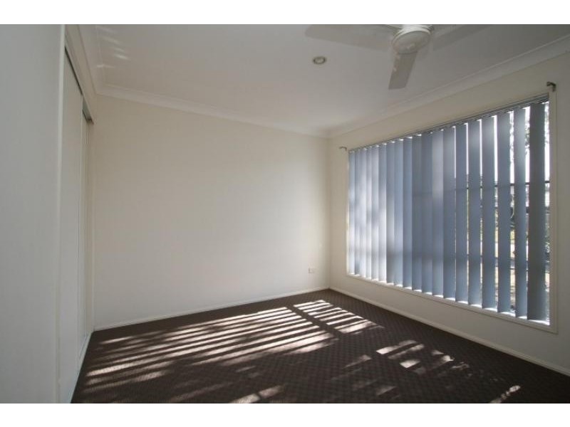 7 GREVILLEA Pl, Bridgeman Downs QLD 4035