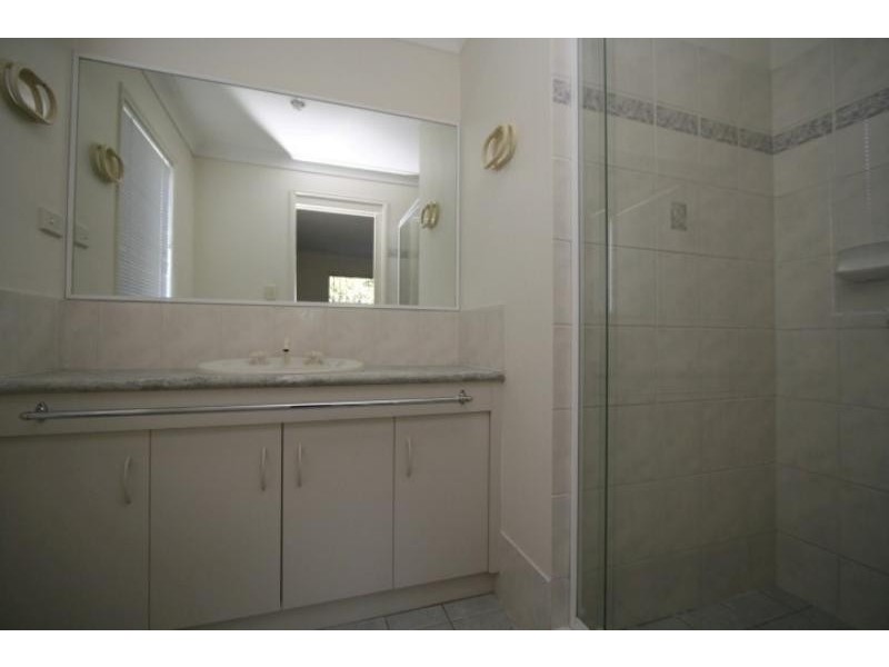 7 GREVILLEA Pl, Bridgeman Downs QLD 4035