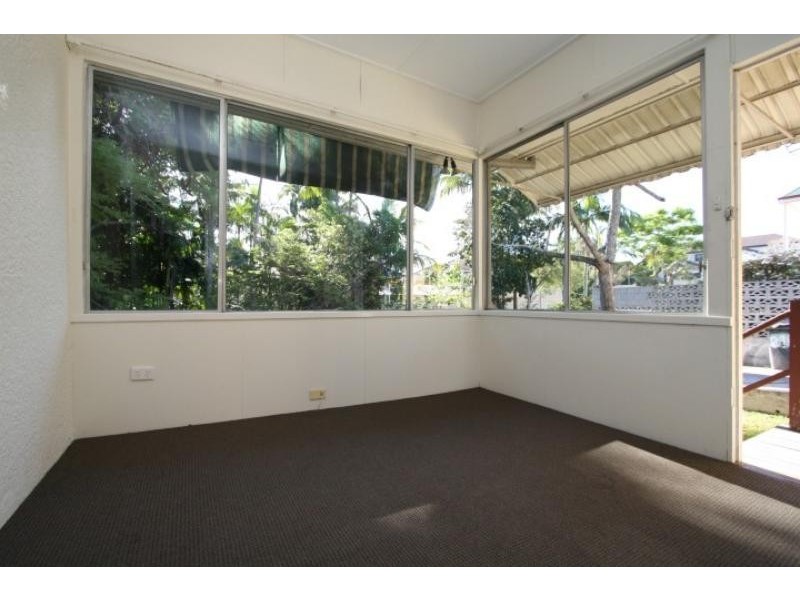 291 Toohey Rd, Tarragindi QLD 4121
