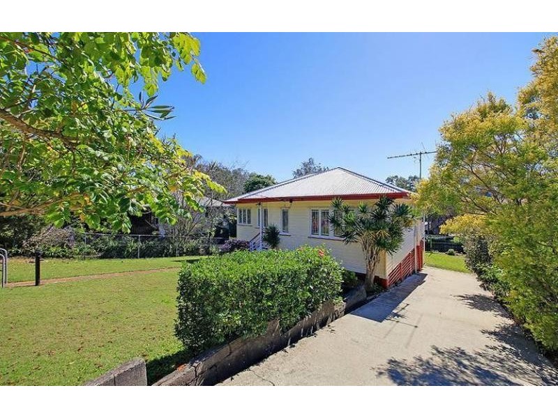 6 Breslin St, Carina QLD 4152