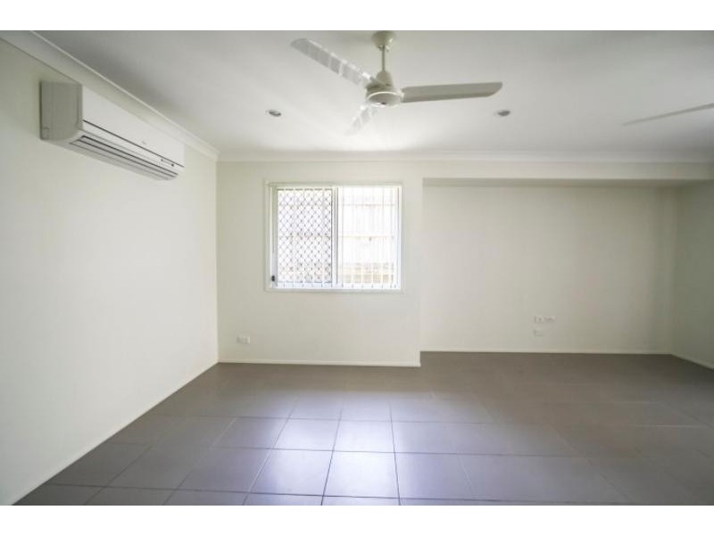 5 Statham Ct, Redbank Plains QLD 4301