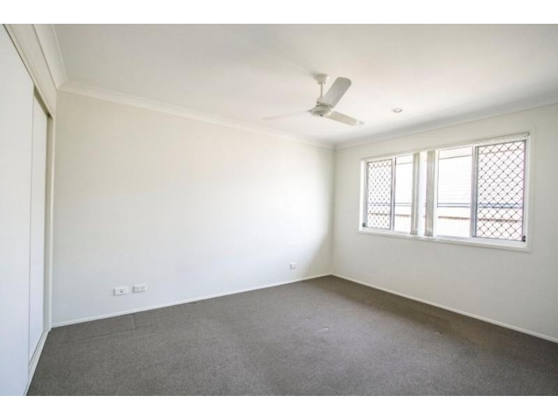 5 Statham Ct, Redbank Plains QLD 4301