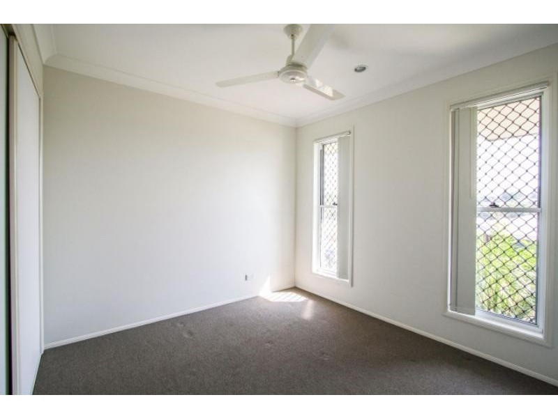 5 Statham Ct, Redbank Plains QLD 4301