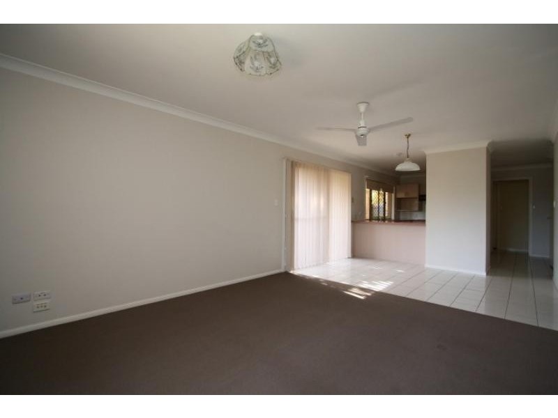 4 Elton St, Daisy Hill QLD 4127