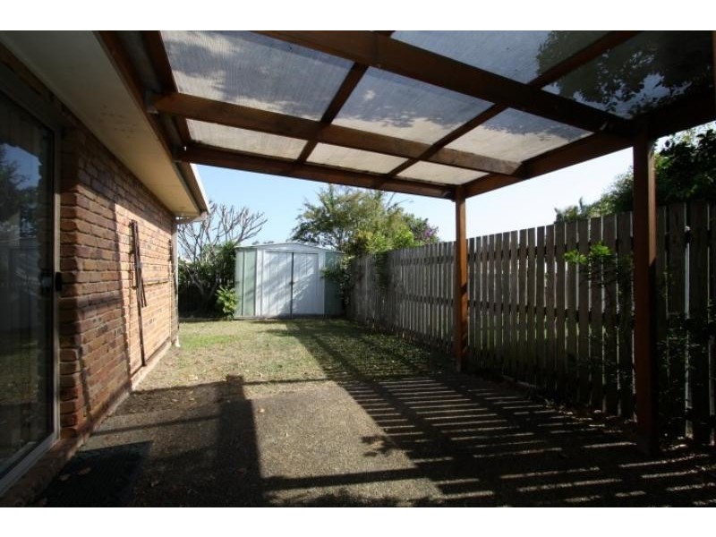 4 Elton St, Daisy Hill QLD 4127