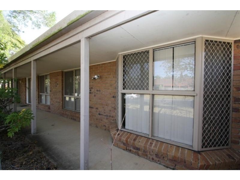 4 Elton St, Daisy Hill QLD 4127