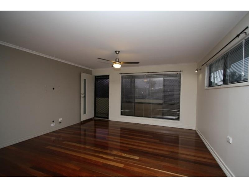 8 Benfer  Rd, Victoria Point QLD 4165