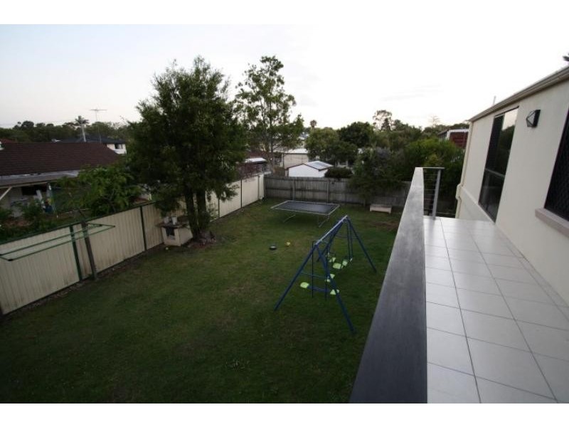 8 Benfer  Rd, Victoria Point QLD 4165