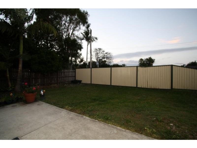 8 Benfer  Rd, Victoria Point QLD 4165