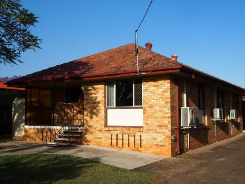 13 brown St, Lawnton QLD 4501