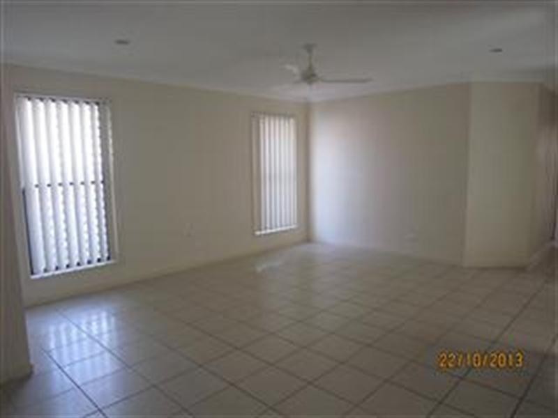 4 Vanessa Cl, Richlands QLD 4077