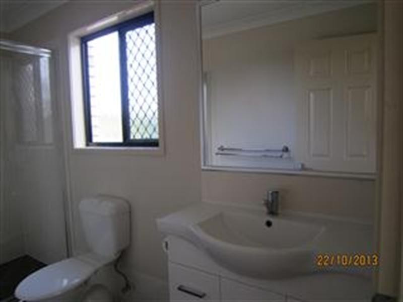 4 Vanessa Cl, Richlands QLD 4077