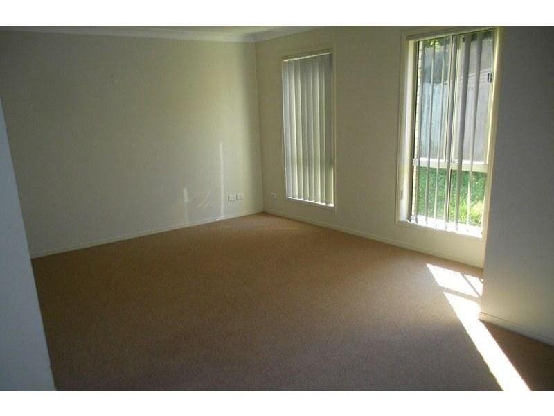 4 Burnier Ct, Shailer Park QLD 4128