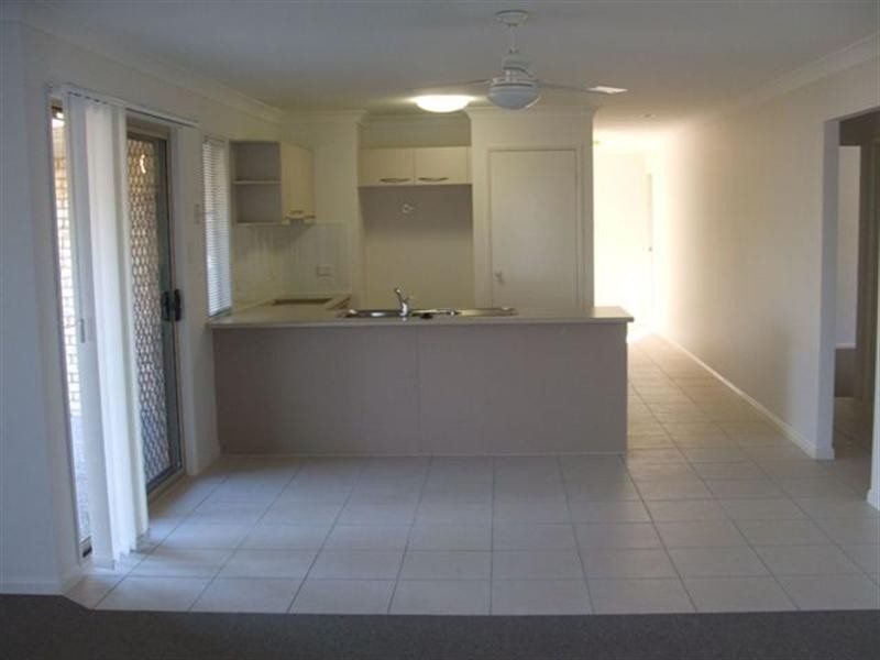 17 Zuleikha Dr, Underwood QLD 4119