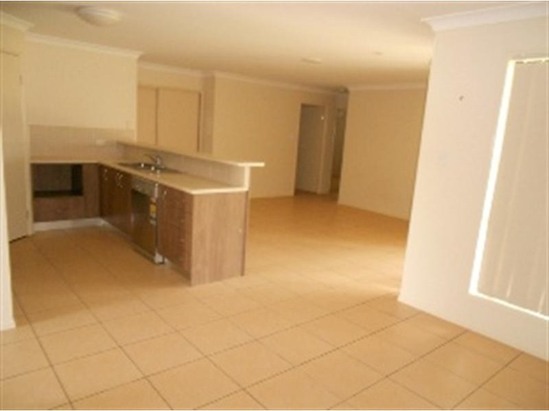 12 Webb Rd, Loganlea QLD 4131