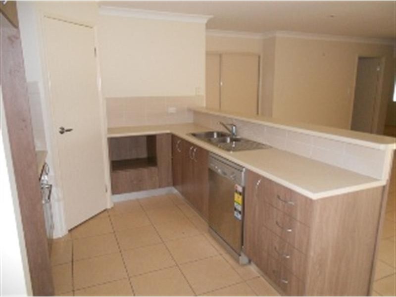 12 Webb Rd, Loganlea QLD 4131