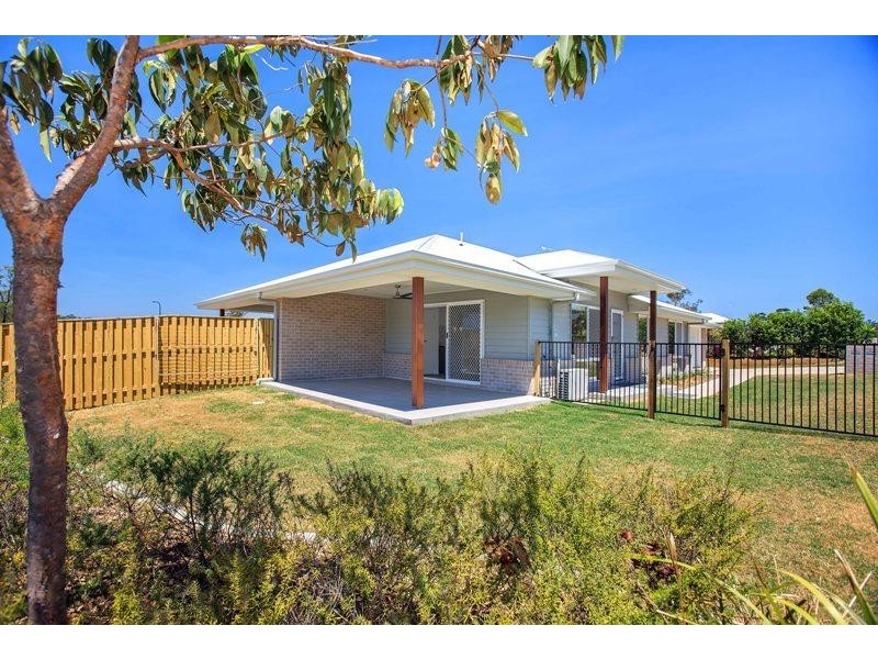 6A Brigid Bend, Augustine Heights QLD 4300