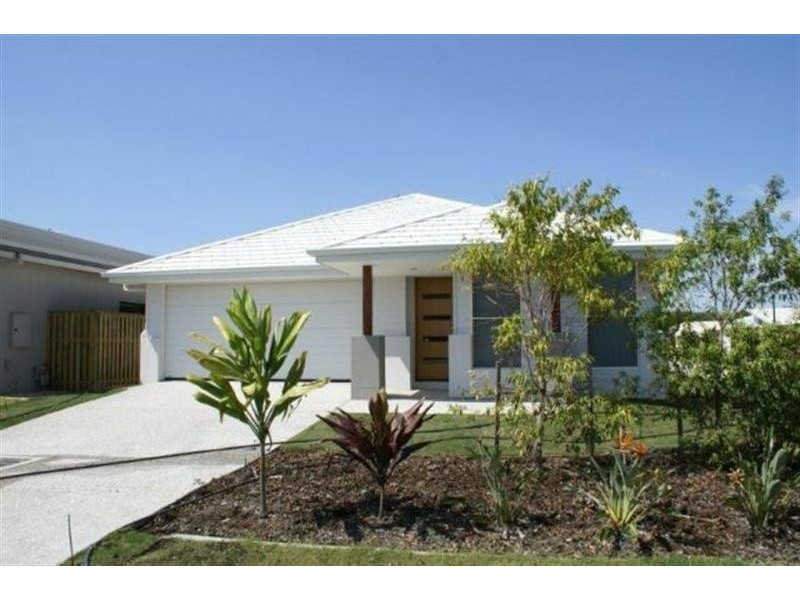 2 Mariner Way, Hope Island QLD 4212