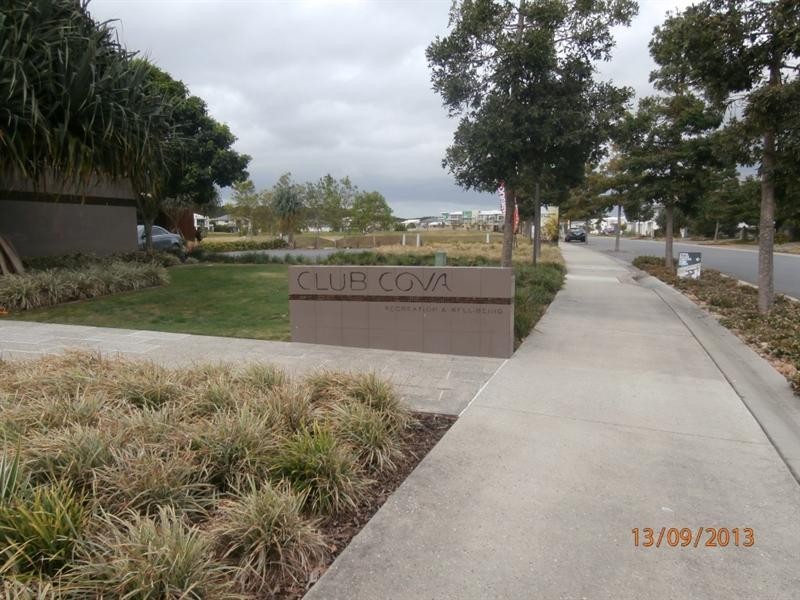 2 Mariner Way, Hope Island QLD 4212