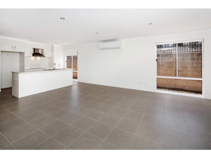 56 Sawmill Cct, Riverhills QLD 4074