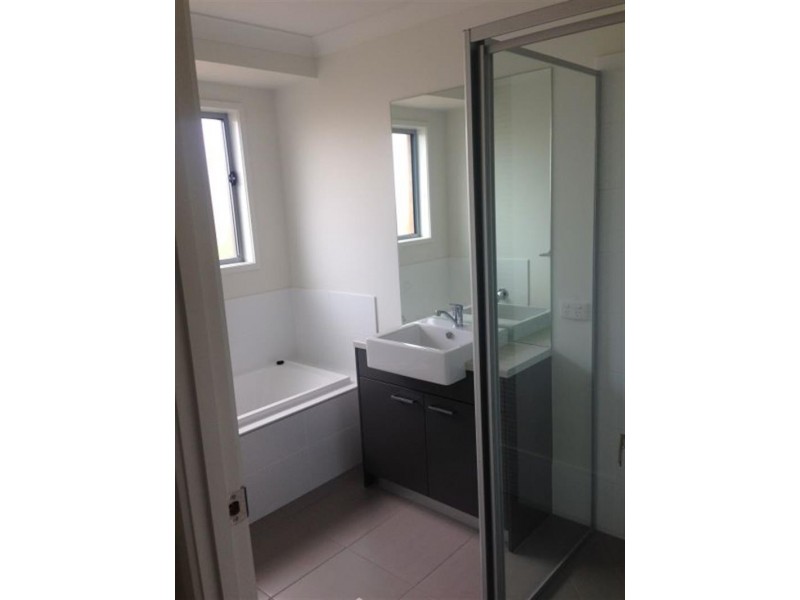 89 Brookside  Cct, Ormeau QLD 4208