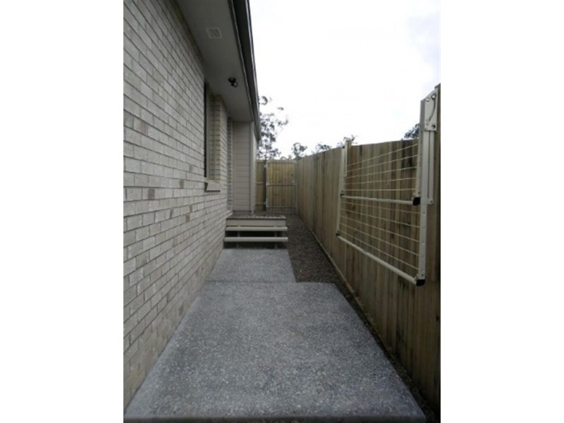 4 Bellflower Cres, Mount Cotton QLD 4165