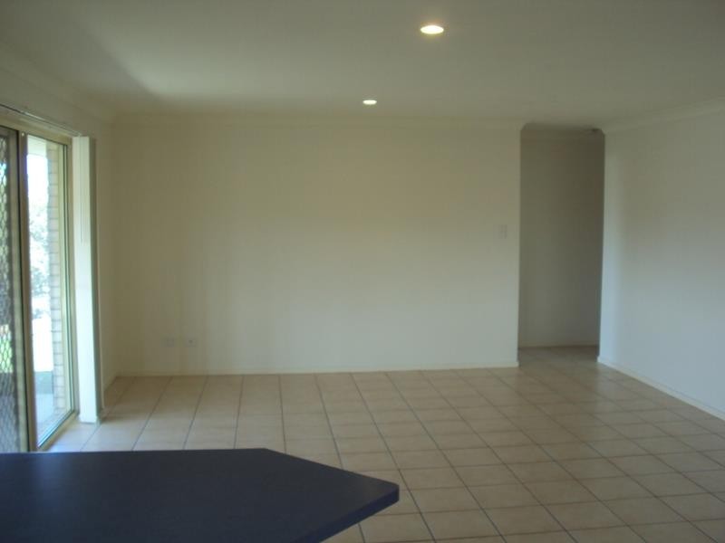 8 Fernwood  Ct, Victoria Point QLD 4165