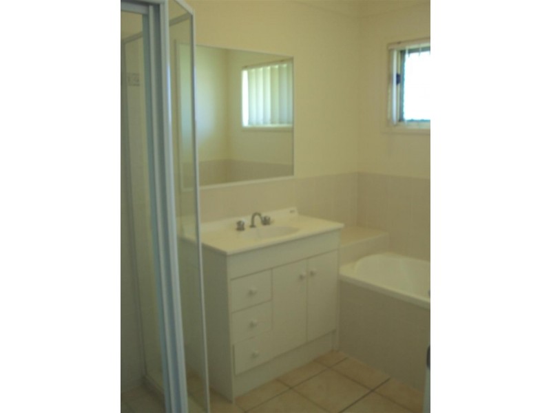 8 Fernwood  Ct, Victoria Point QLD 4165