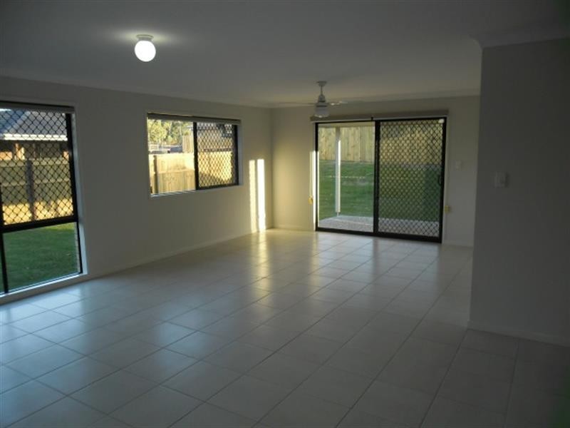 17 Autumnwood Ave, Mount Cotton QLD 4165