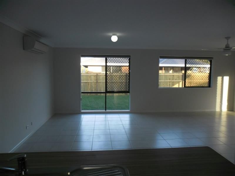 17 Autumnwood Ave, Mount Cotton QLD 4165