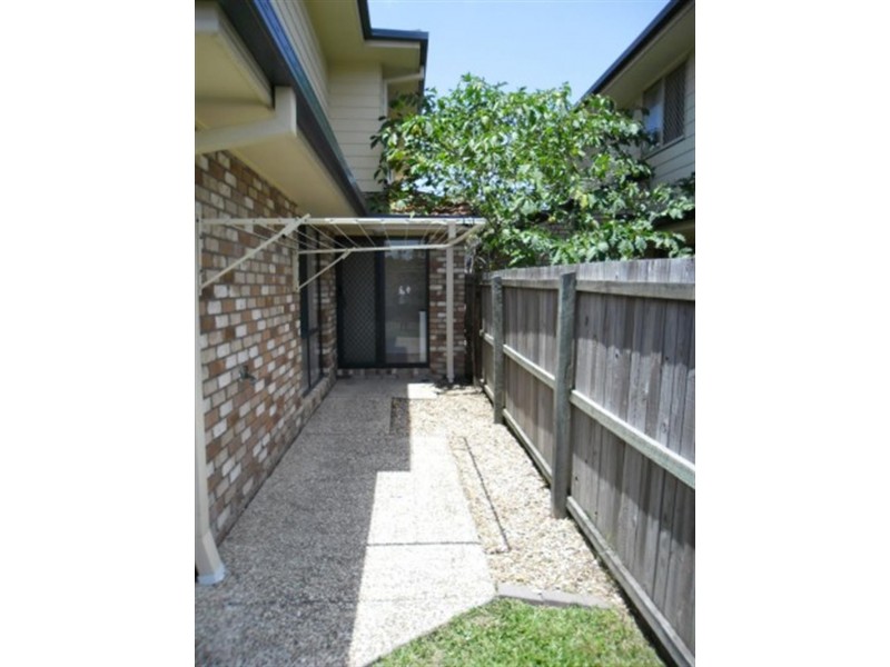 15 Araluen  Pl, Carindale QLD 4152