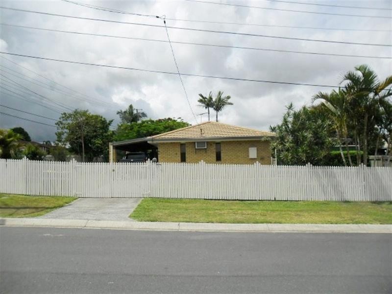 2 Stormbridge Ct, Daisy Hill QLD 4127