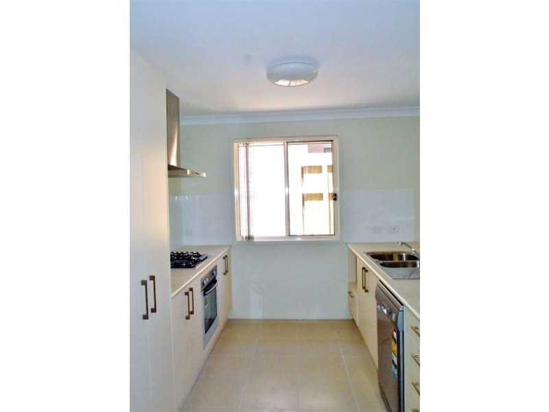 30  Hallvard Cres, Augustine Heights QLD 4300