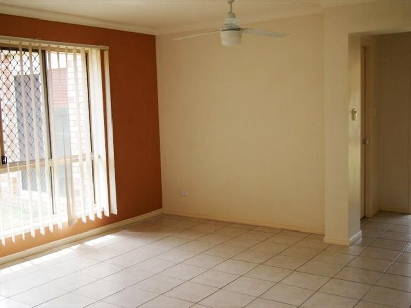 61 Watarrka Dr, Parkinson QLD 4115