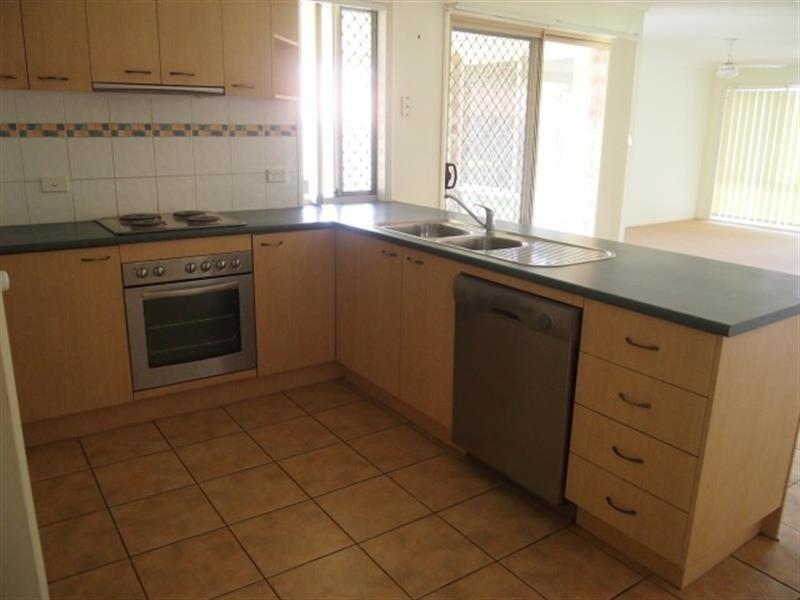 4 Glencoe Ct, Underwood QLD 4119
