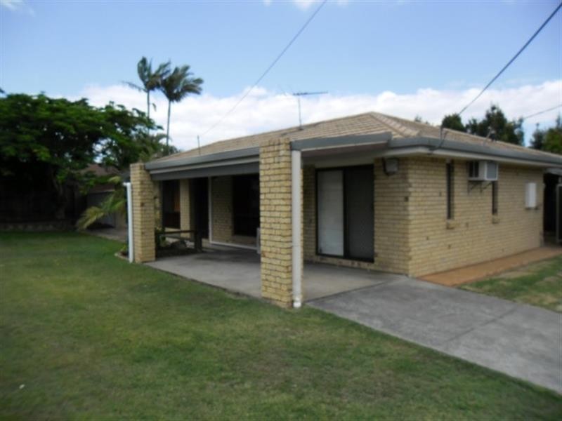 2 Stormbridge Ct, Daisy Hill QLD 4127