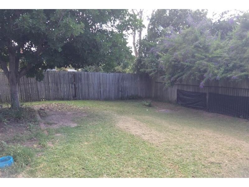 105 Bunker Rd, Victoria Point QLD 4165