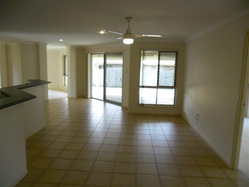 10  Fernwood Ct, Victoria Point QLD 4165