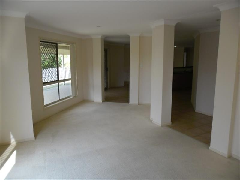 10  Fernwood Ct, Victoria Point QLD 4165