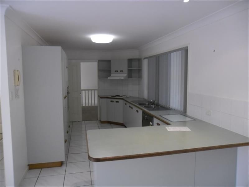 9 Charnley Ct, Shailer Park QLD 4128