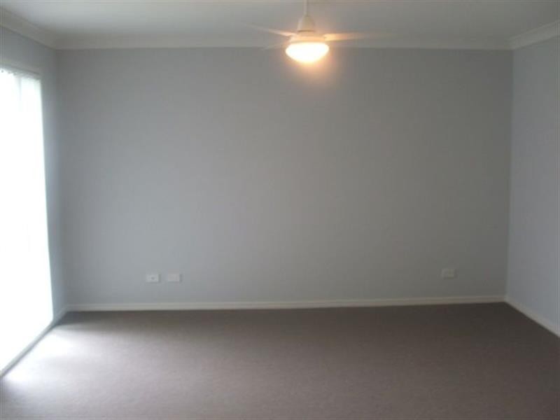 8 Camphor Ct, Victoria Point QLD 4165