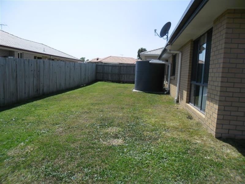 8 Camphor Ct, Victoria Point QLD 4165