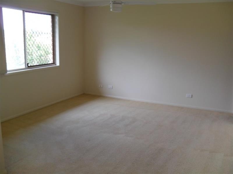 18 Mitchell Pl, Parkinson QLD 4115