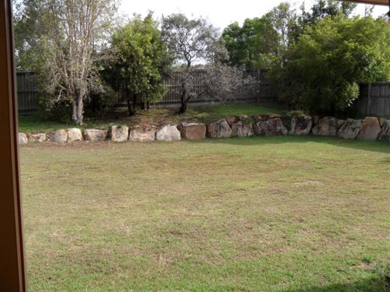 18 Mitchell Pl, Parkinson QLD 4115