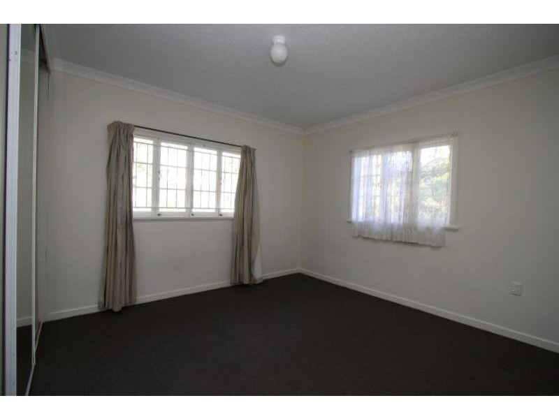 291 Toohey Rd, Tarragindi QLD 4121