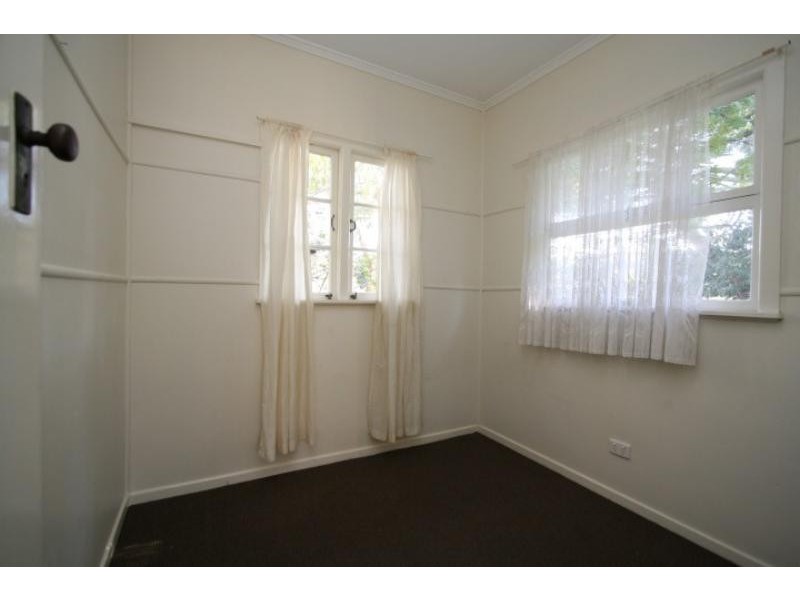 291 Toohey Rd, Tarragindi QLD 4121