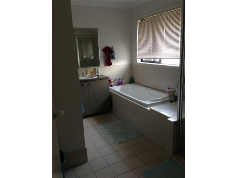 6 Mowie Cl, Underwood QLD 4119