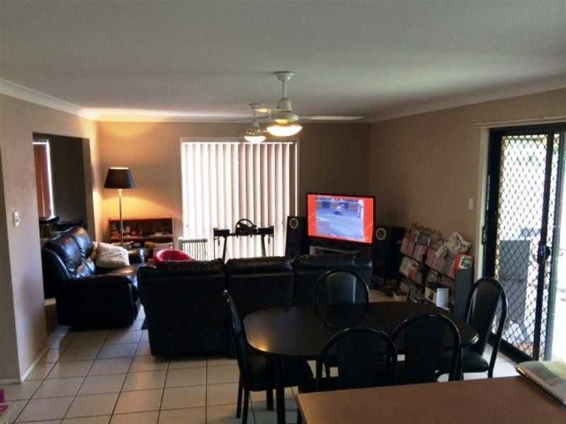 8 Flynn  Pl, Aspley QLD 4034