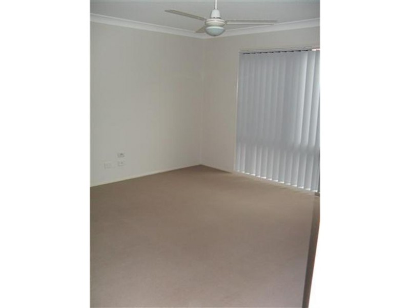 23 Griffen Pl, Crestmead QLD 4132